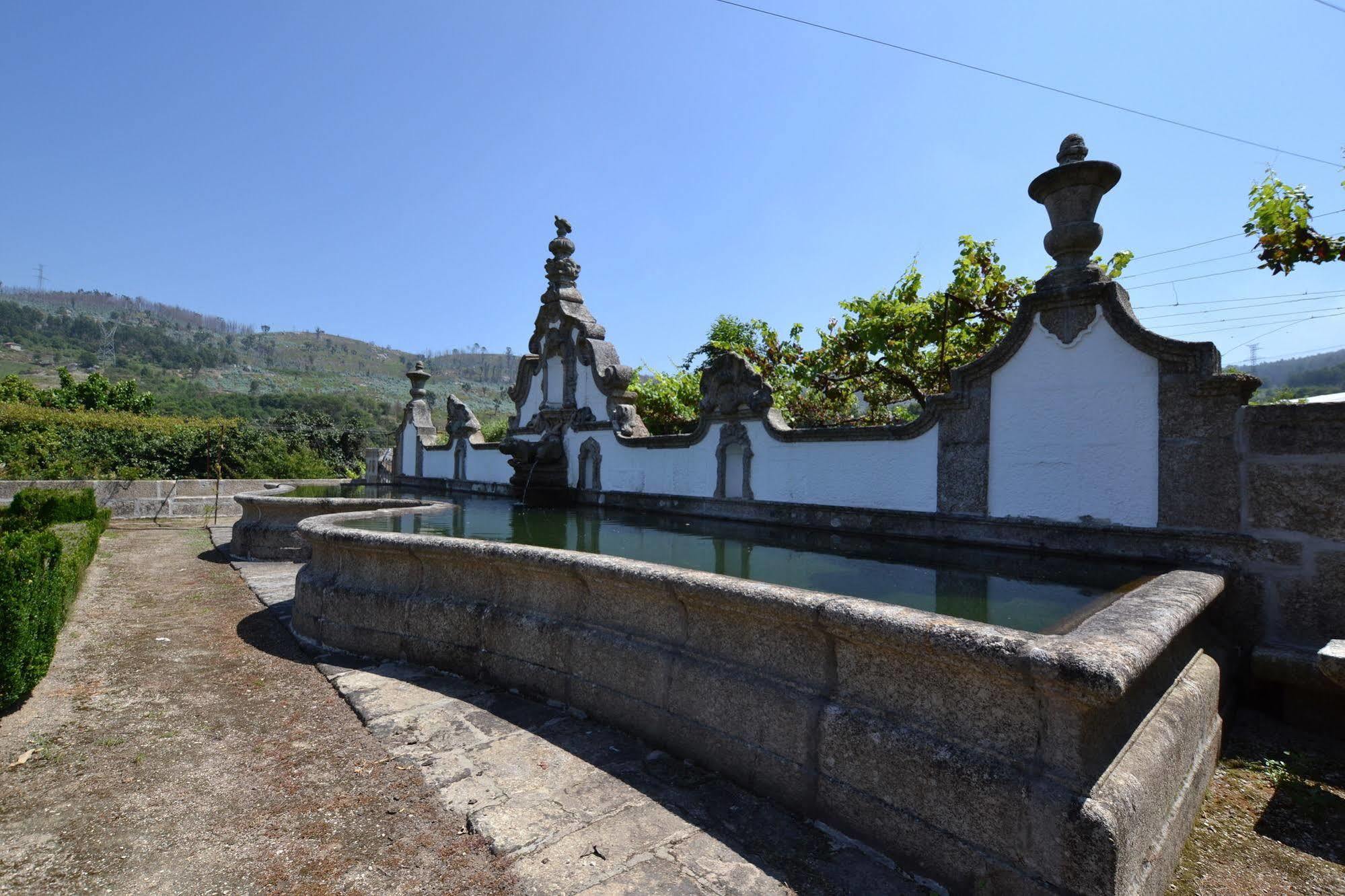 Bed and Breakfast Casa Do Ribeiro Guimarães Exterior foto