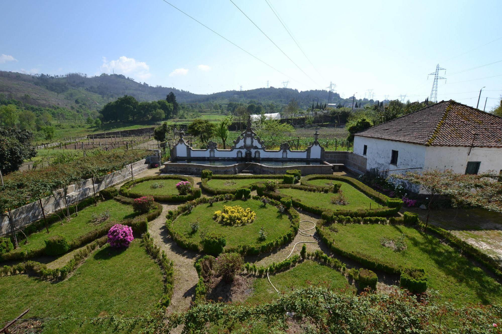 Bed and Breakfast Casa Do Ribeiro Guimarães Exterior foto